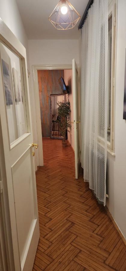 Red Clay Hilandarska Lägenhet Belgrad Exteriör bild